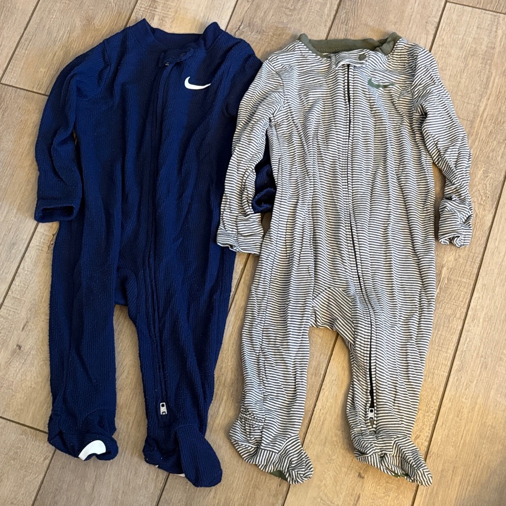 Nike Navy and Striped Kids Footies Set